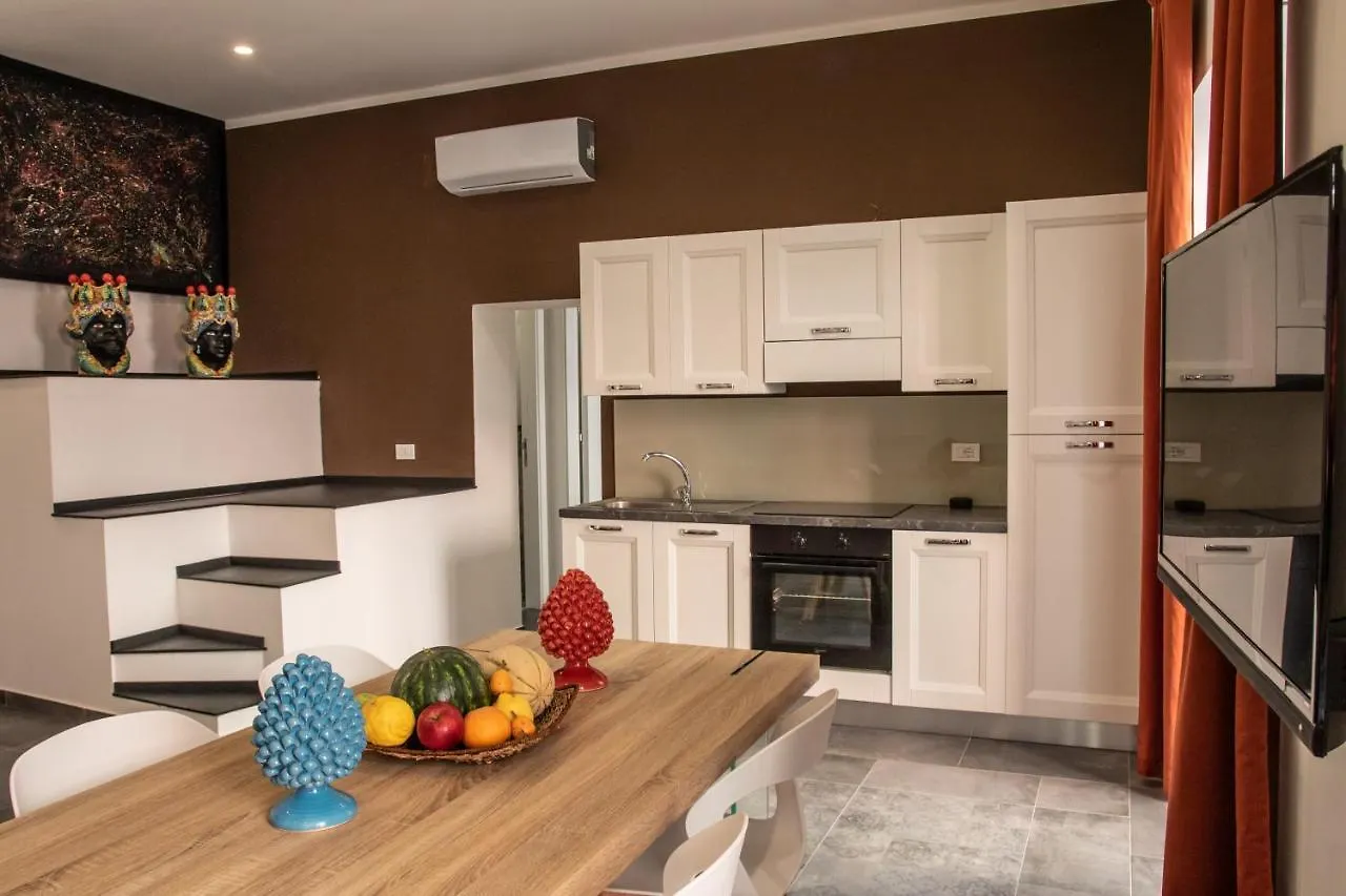 Casta Diva Luxury Apartments Palermo 0*,