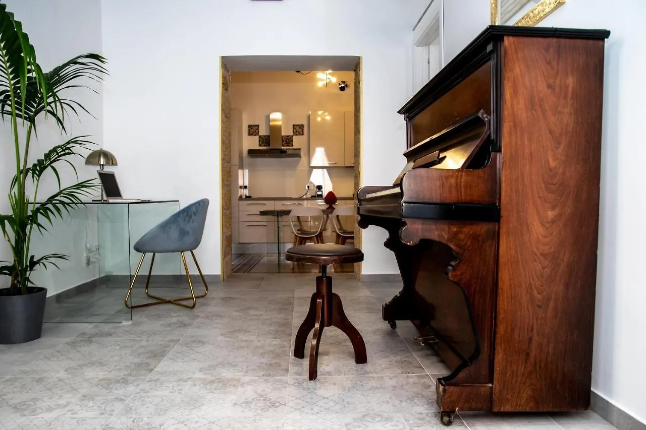 Casta Diva Luxury Apartments Palermo