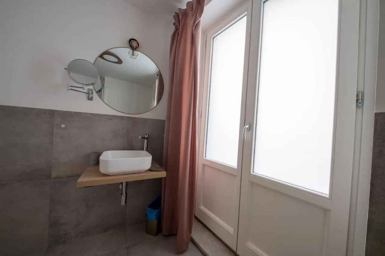 Casta Diva Luxury Apartments Palermo